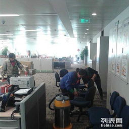 專業保潔二十年，信賴之選 開荒保潔、商務辦公、工廠學校等全方位服務與咨詢